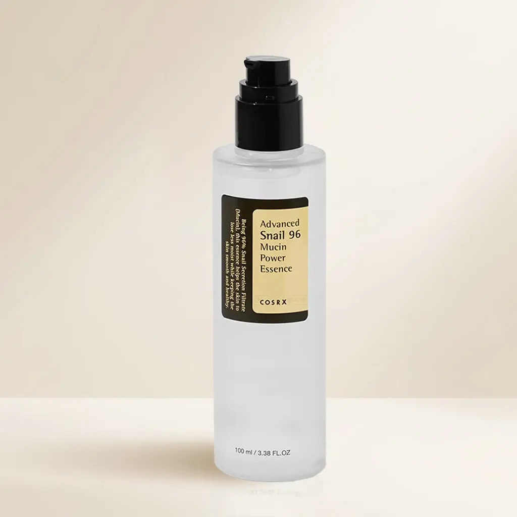اسنس حلزون COSRX Snail Essence یکی از شناخته‌شده‌ترین محصولات مراقبت پوست کره‌ای است